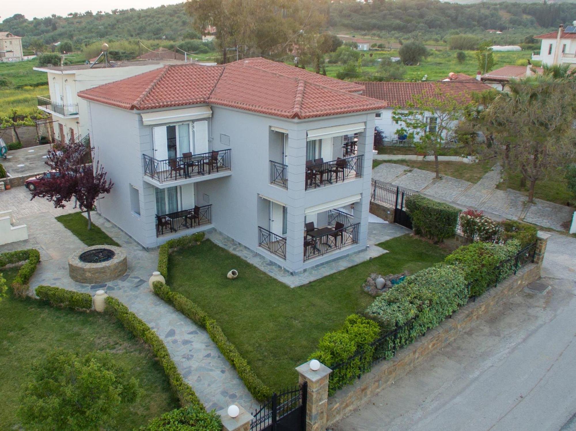 Enpy Aparthotel Finikounta Exterior foto