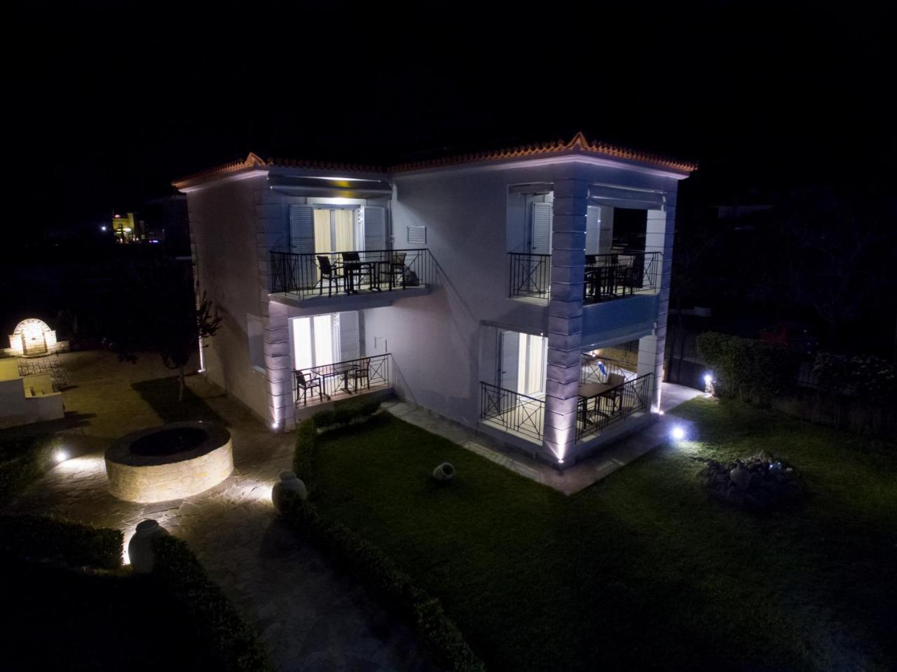 Enpy Aparthotel Finikounta Exterior foto